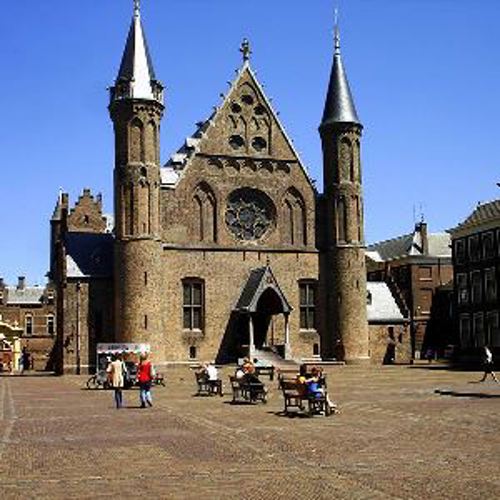 800px-Ridderzaal_op_het_Binnenhof-1.jpg