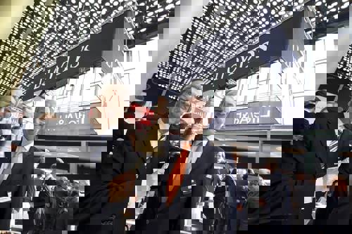 lloyds meet the market.jpg