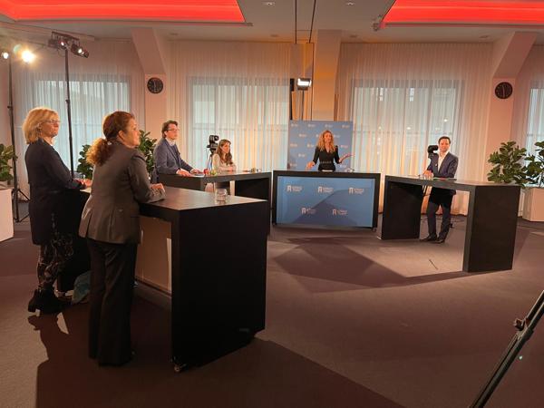 Debat 2