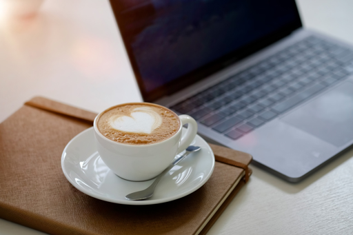 Koffiebreak_met laptop